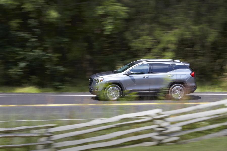  GMC Terrain 2017 года  (фото 13 из 18)
